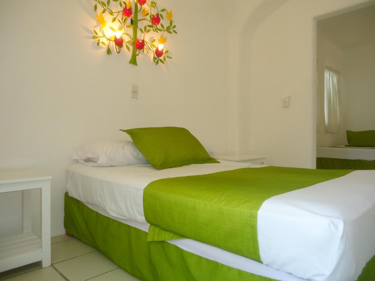 Casa Mexicana La Reyna Manzanillo Εξωτερικό φωτογραφία