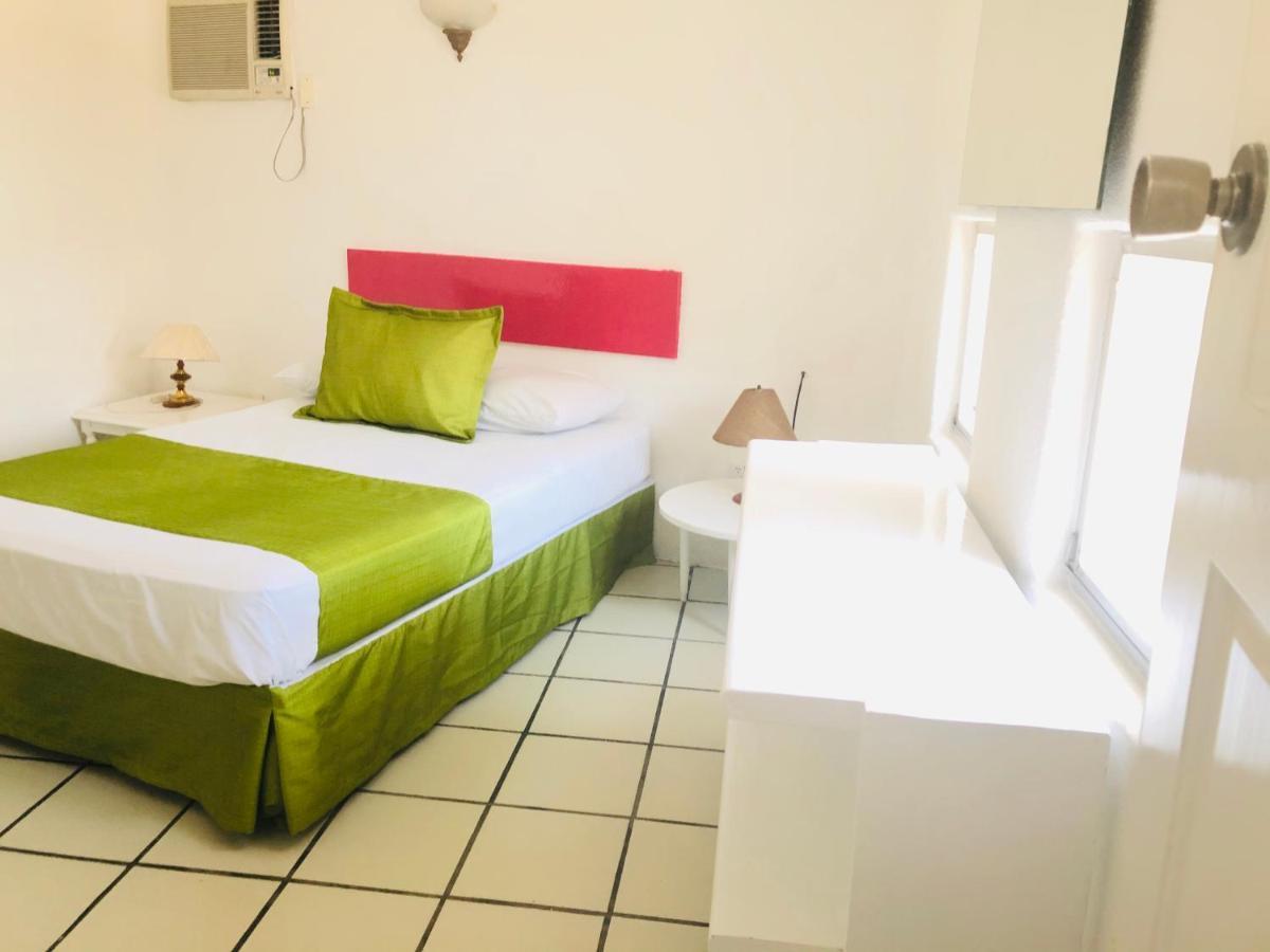 Casa Mexicana La Reyna Manzanillo Εξωτερικό φωτογραφία
