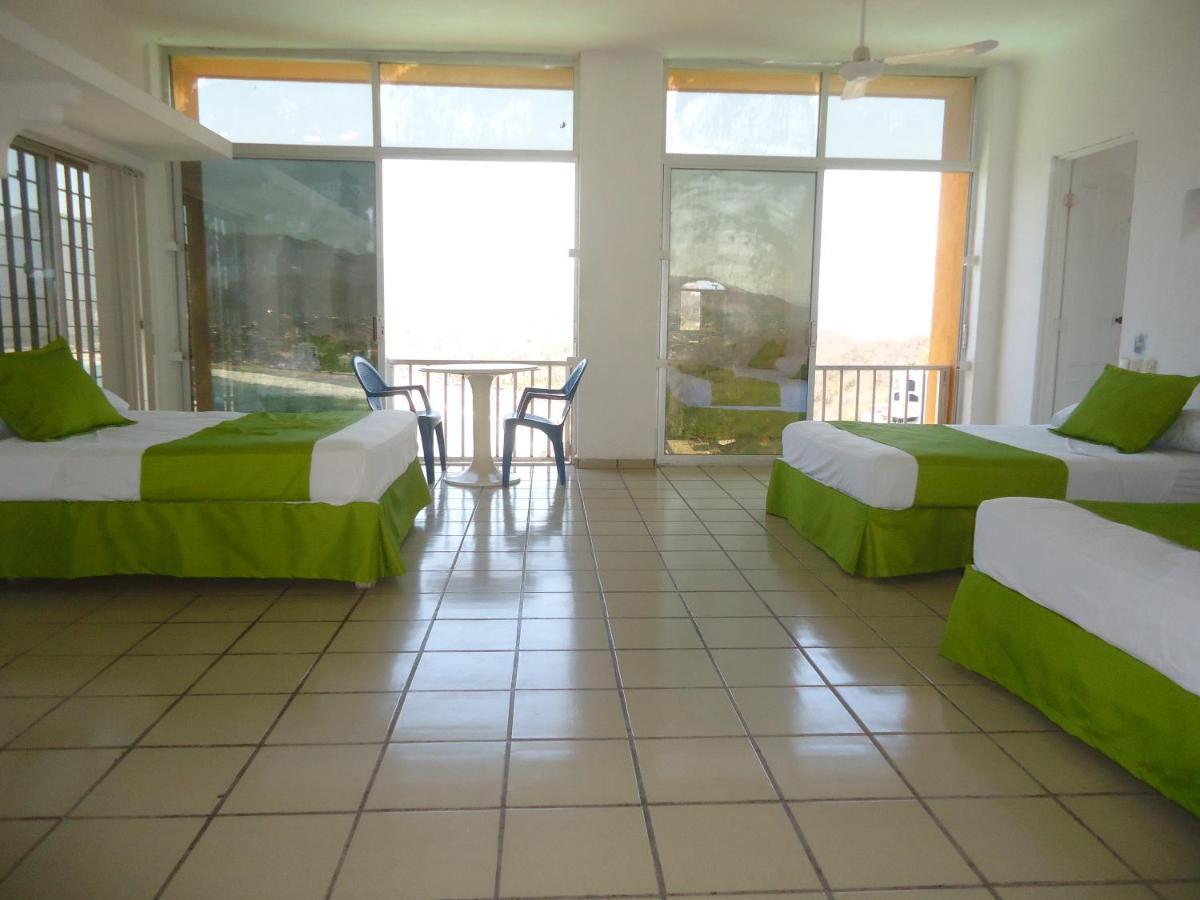 Casa Mexicana La Reyna Manzanillo Εξωτερικό φωτογραφία