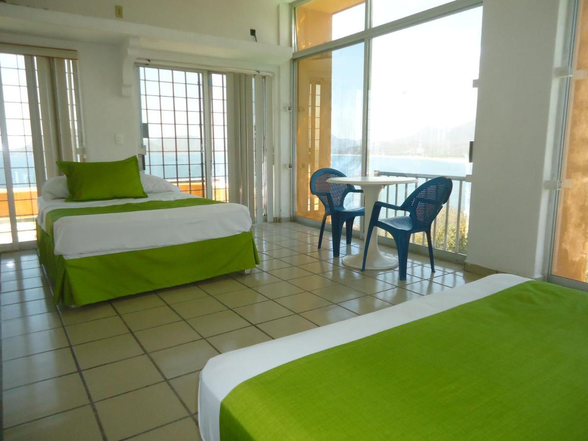 Casa Mexicana La Reyna Manzanillo Εξωτερικό φωτογραφία