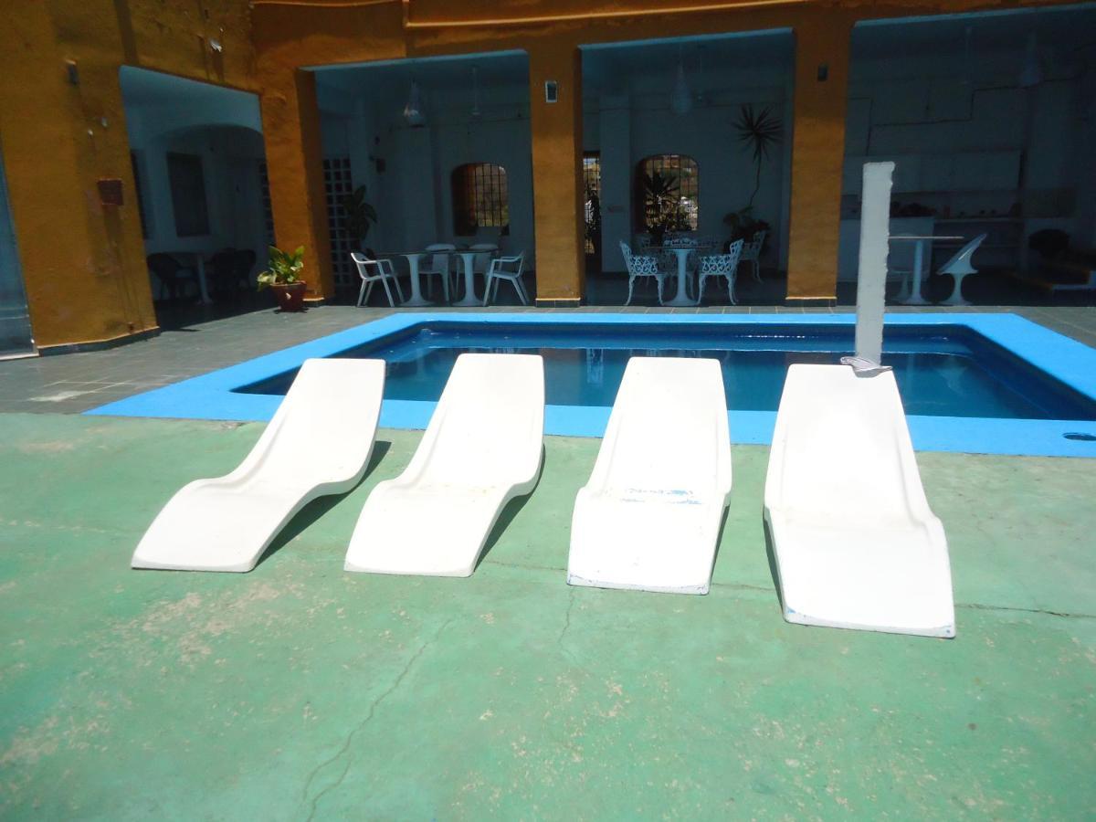 Casa Mexicana La Reyna Manzanillo Εξωτερικό φωτογραφία